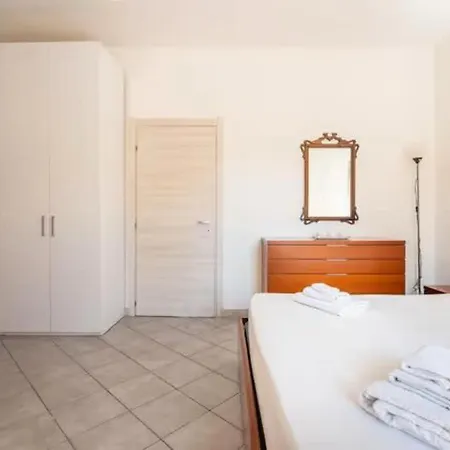 Sud Sardegna Vacanze By Sole E Mare Апартаменты *
