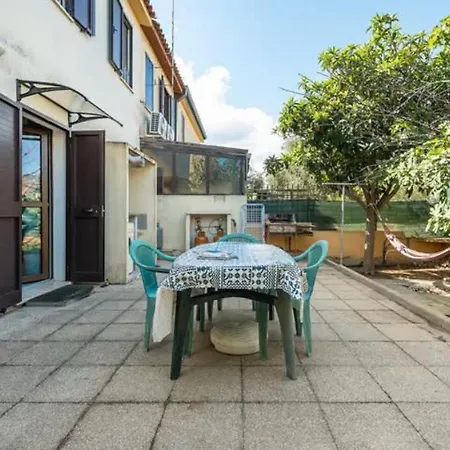 Sud Sardegna Vacanze By Sole E Mare Апартаменты La Maddalena (Cagliari)